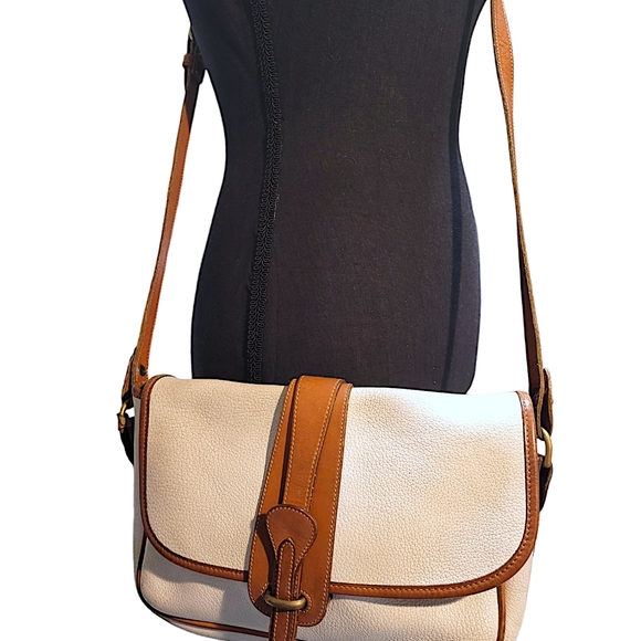 DB white British tan equestrian - Picture 11 of 16